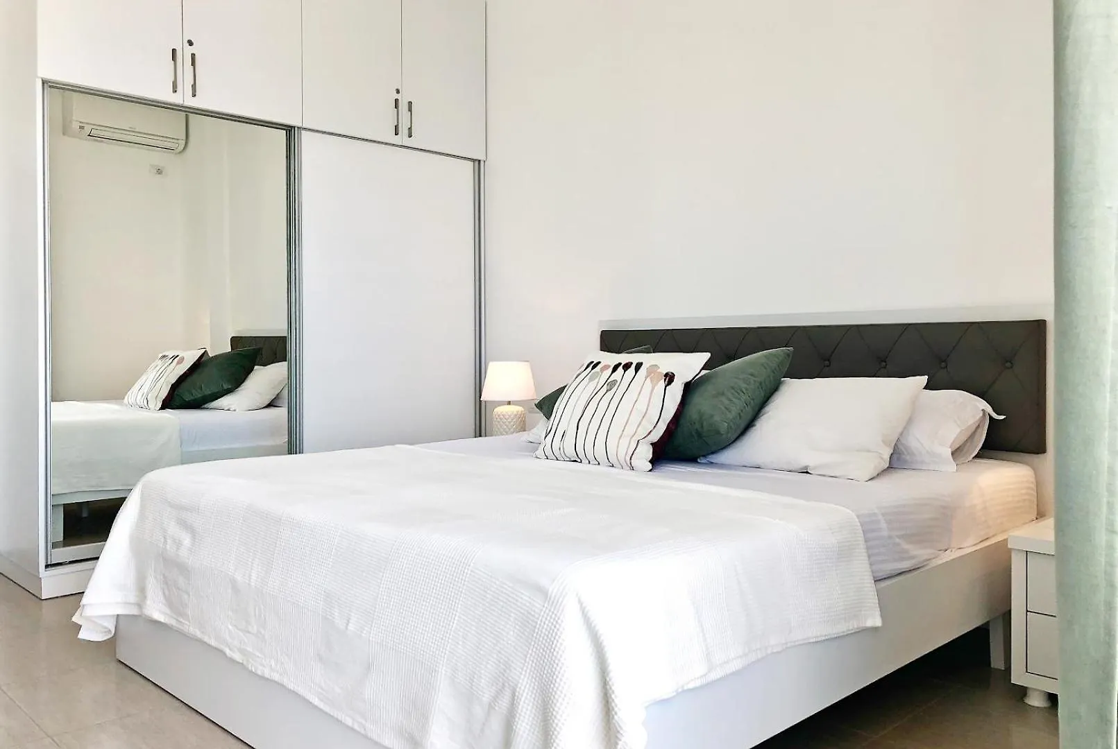 Saranda Luxury View Apartment Albanien