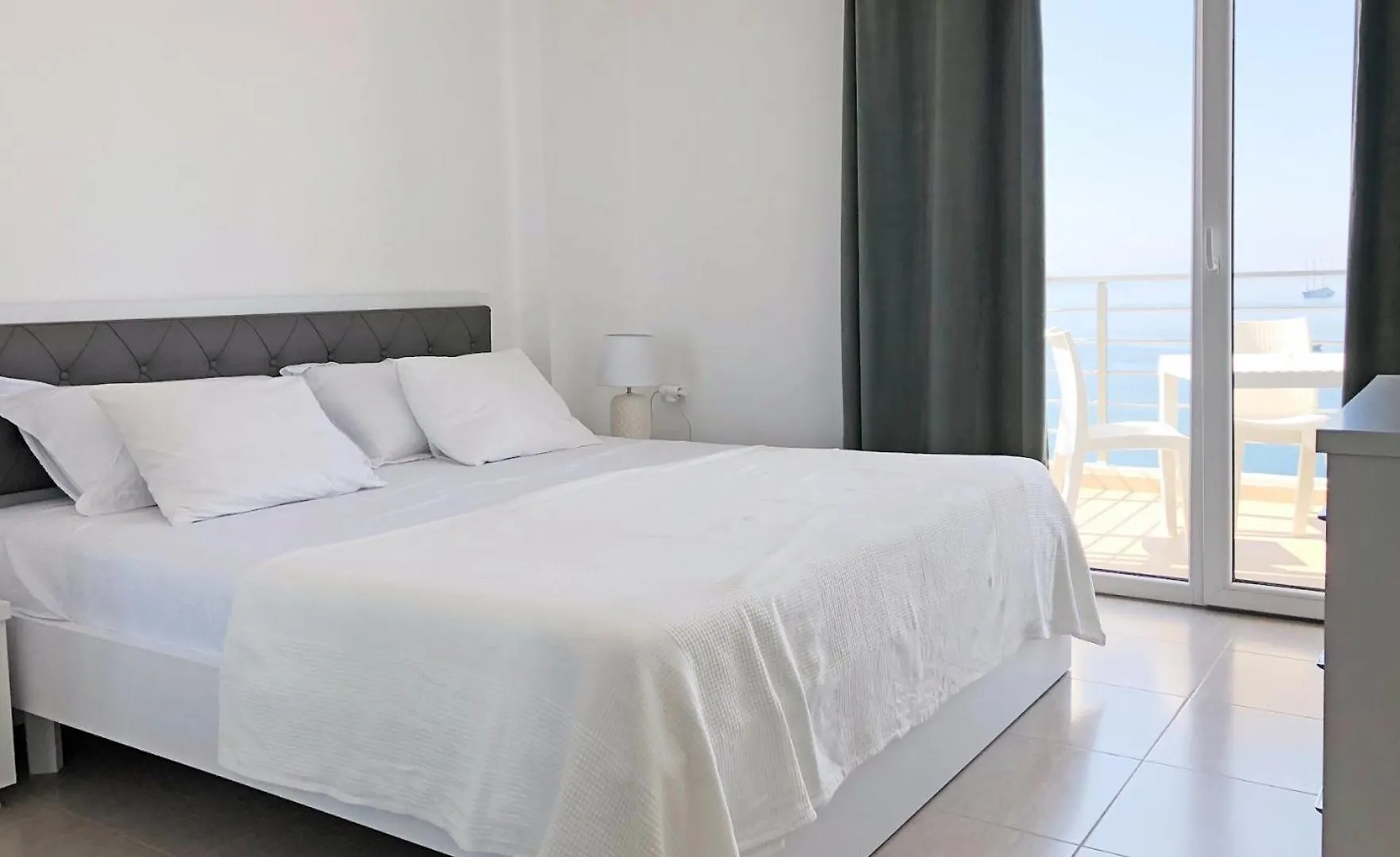 Saranda Luxury View Apartment